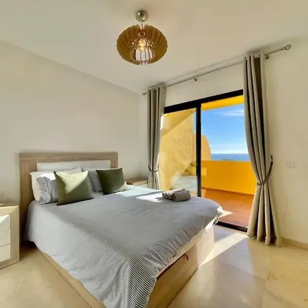 Great Duplex With Rooftop - Seaviews Apartment *
