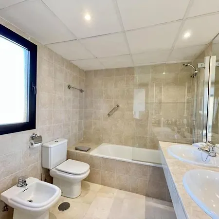 Great Duplex With Rooftop - Seaviews Apartment *
