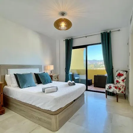 Great Duplex With Rooftop - Seaviews Apartment Estepona